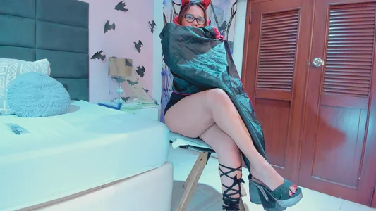 SophiaQueens 👠🎃🧹🦇🪄 Poză