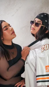 Mia_and_lexy Public Εικόνα 3