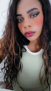 Idiris_big More of me Pic 3