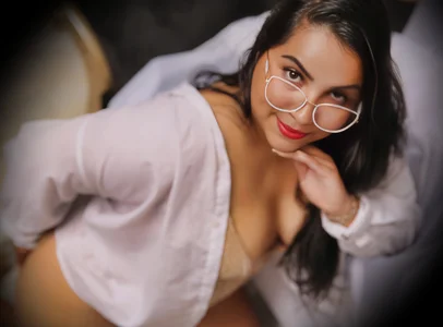 AvaChannel Your Pretty Girl !  3টি ছবি