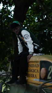 mike_wallaceのLittle temptationの枚の写真