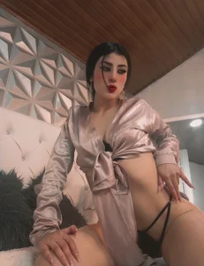 fiorella_paris Fiorella 🌹 Pic 3