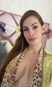 Juliia_cruz_ Can u help me with completed 1.000 Likes 💋 ❤ Pic 6