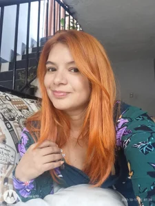 Charlotte_horneySg Public Pic 4