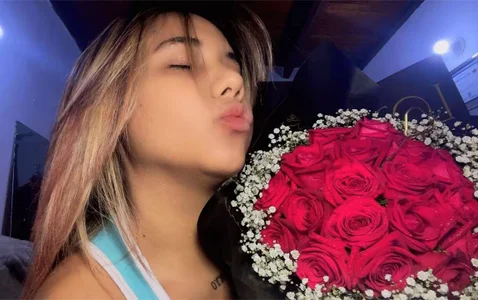PrettyKittyAGT Roses 🌹 Pic 5