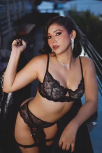 BellaNaye_ Public Foto