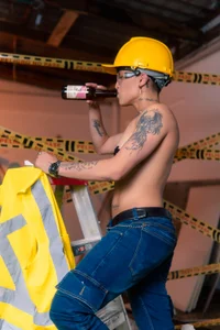 ZoeKrug Contructor sexy 🖤⚒️ Foto 7