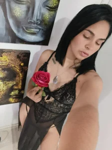 Carlota_milf_30 Flowers for you 🌸 Pic