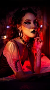 nix_wolf Queen of the Underlight 🖤👑 Immagine 