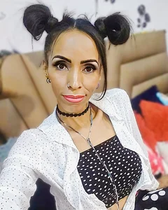 NicoleBenoit MILF Next Door: The Eyes That Say It All Pic 9