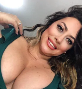 Public de Nicoleefaith_  2 Imagens