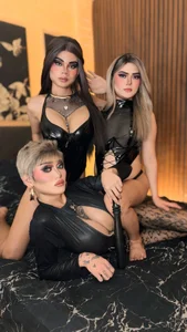 IndestructibleLily Sexy Queens! Pic 3