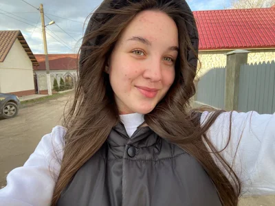 DaisyMolly Public Pic 2