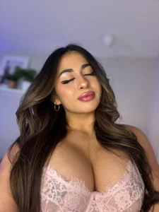 Queen_liana Sweet dreams Pic