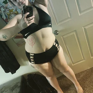 Thiccums-the-Goddess's photo