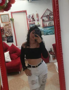 Salome_Rivas_ Public Pic 4