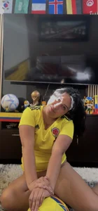 Zarabloom_ 💛💙❤️ Colombia is here… wanna come say hi? Bilde 2