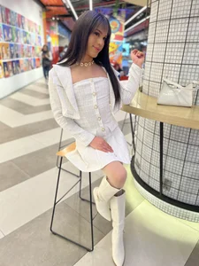 🖤🙂‍↔️ de call_me_nora  4 Imagens