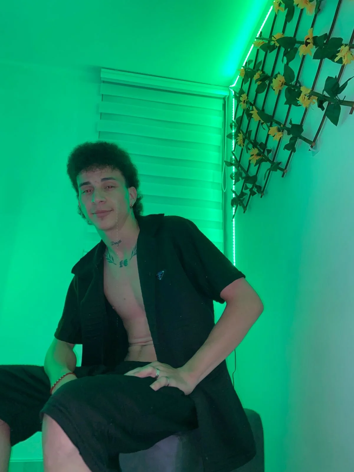 Maxxx_bigcockx 님의 트렌 드 중인 사진  2625개