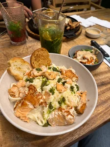 CharlotteGraay 🍸 Hình 3