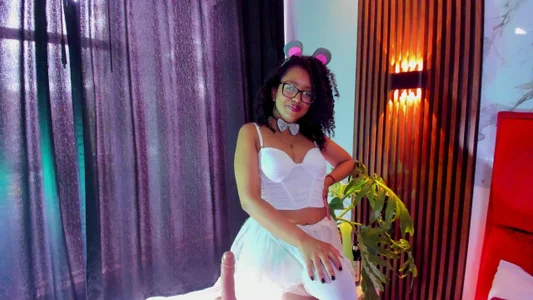 69_artemisa Today this little mouse is very naughty, can I see what you're hiding there?🧀 Pic 3