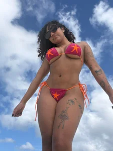 LuckySwagson: Beach, my favorite place. ( 4 фото)