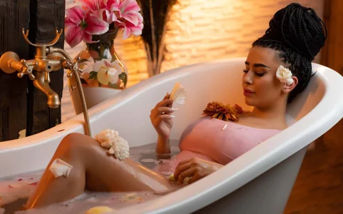 EvaZane Bath Time Pic 2