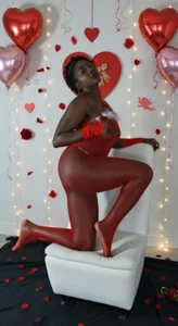 NahomyHawk: Happy Valentine's Day, Let's Get Naughty 😏💦❤️ ( фото)