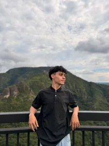 danii_rivasのPublicの 3枚の写真