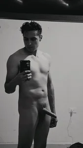 ResoldManhood Public Billede