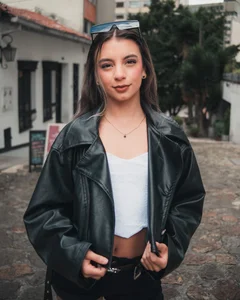 MaryAnneeXOO Streets Pic