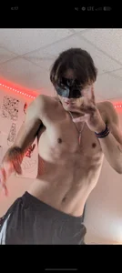 loverboy02142 Public - {count, plural, one {תמונה אחת} two {שתי תמונות} many {# תמונות} other {# תמונות}}