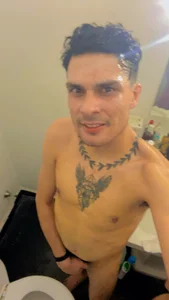 alexzCL: Public ( 2 фото)