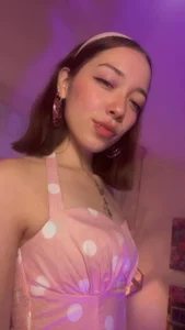 HarperrWest I'm your pink girl. 💕soy tu chica rosada 사진