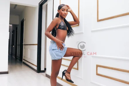 Mistt_Mia Public Pic 3