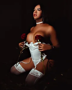 ChannelssDiirty San Valentin❤️  5টি ছবি