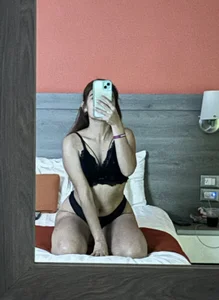 Foto sexual de AnnyGi 🔥 1