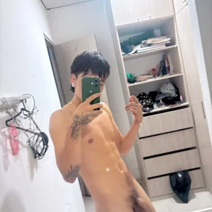 sebastianobig My sensual body Pic 4