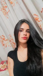 ChloeHarper_のPublicの 2枚の写真