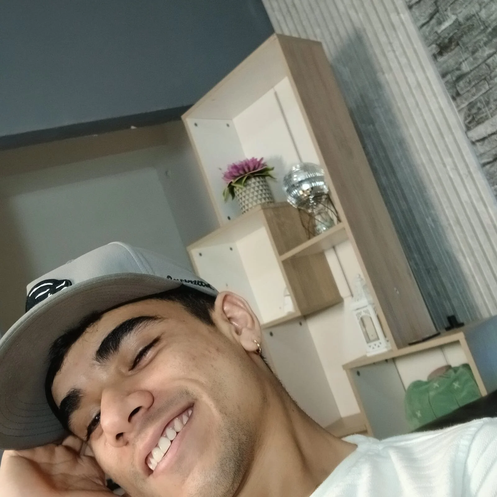 zack_joness18 Public Εικόνα