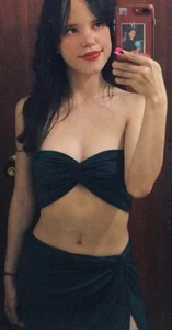 LindaWalker_ Public Pic 4