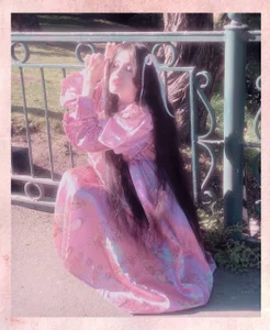 Sofagreen_ ಇ. A ROMANTIC WALK W U ಇ. صورة واحدة|Sofagreen_ ಇ. A ROMANTIC WALK W U ಇ. صورتان|Sofagreen_ ಇ. A ROMANTIC WALK W U ಇ.  صور|Sofagreen_ ಇ. A ROMANTIC WALK W U ಇ.  صورة