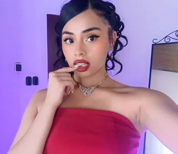 SaritaBratz Classy, but Dangerous ❤️ Red Dress Edition Pic 2