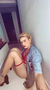 shannel__queen in my favorite place Foto