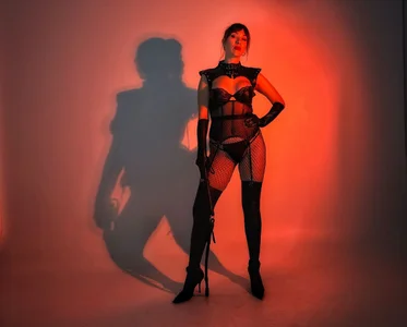 VanessaJonson: Secret room ( 4 фото)