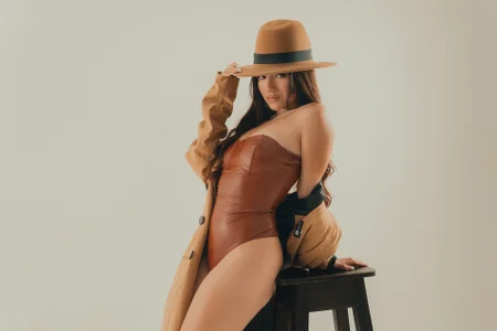 HannahDavis_ Miss Davis Foto