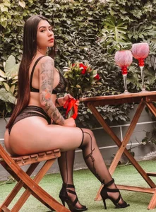 EllieMitchell Roses on my skin ! Hình 2