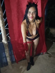 Hot_Mariax Public Pic 7