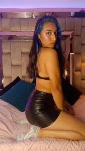 SashaBlaze7 Public  4টি ছবি