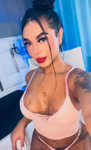 tinaqueen_noa kullanıcısının Don't just stare... write to me.👀 albümü -  fotoğraf